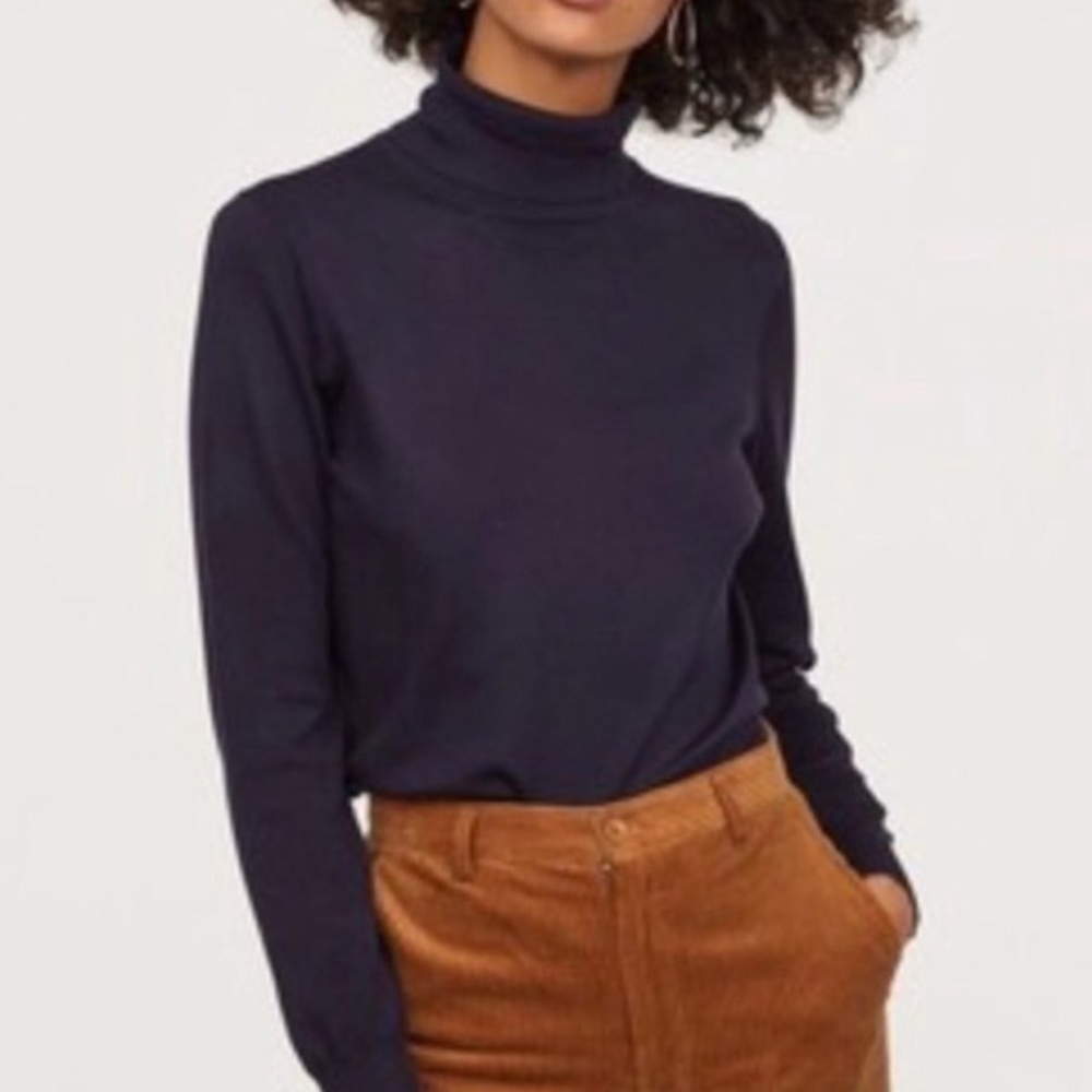 H&M Turtleneck Sweater Shirt Sweatshirt Top